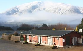 Owen River Tavern&Motels